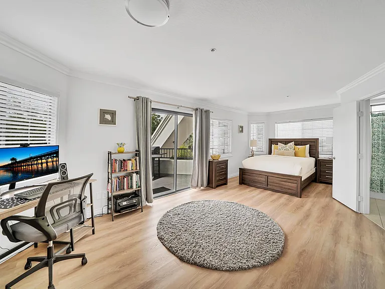 210 Avenida Montalvo #1 — Photo 17