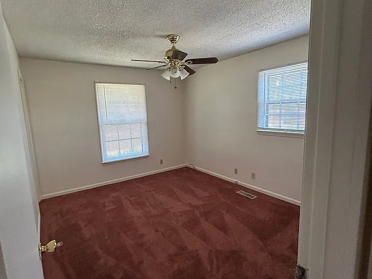 106 Spruce St — Photo 10