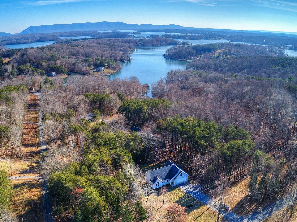 1st image of 3152 Hickory Cove Ln