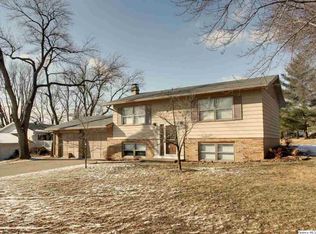 4703 Lynnwood Ct, Quincy, IL 62305