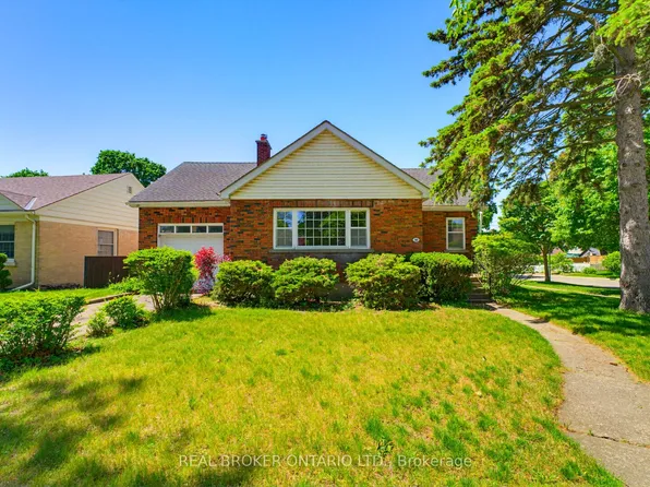 30 Lincoln Ave, Brantford, ON N3T 4S4