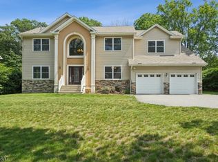 52 Netcong Rd, Budd Lake, NJ 07828