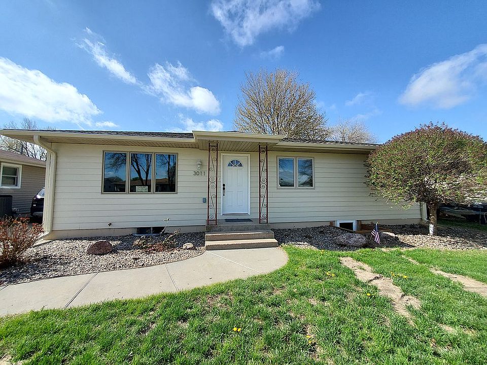 Front w/ James Hardie siding