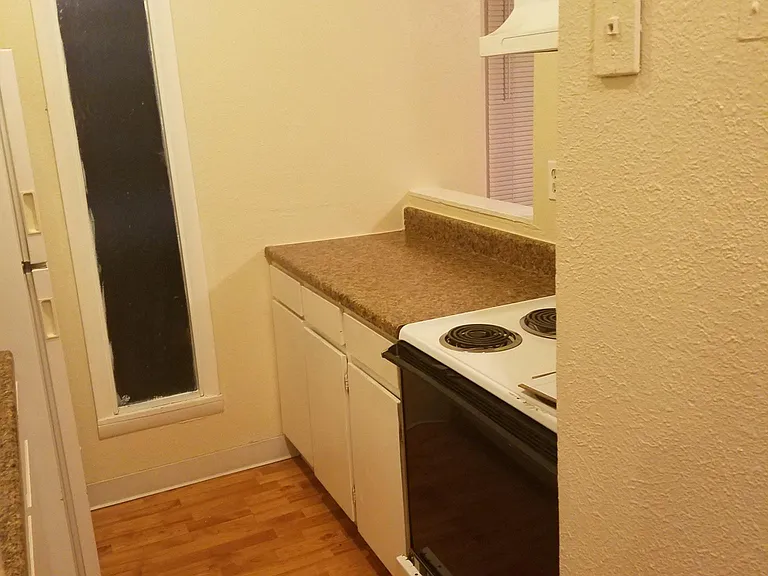 4230 Loomis Ave #1 — Photo 2
