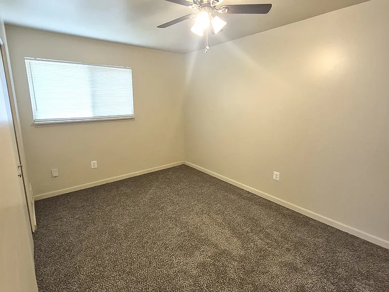 11252 Ziegler St — Photo 13
