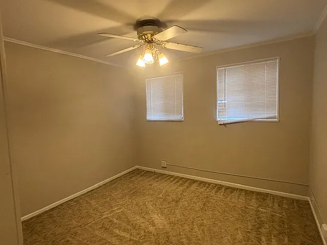 2223 Hawthorne Rd — Photo 17