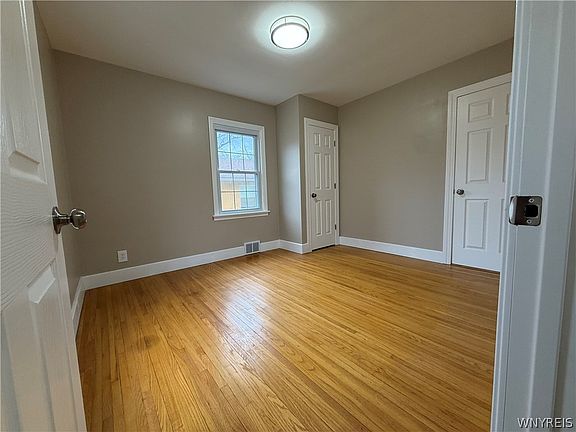 4th image of 133 Allenhurst Rd