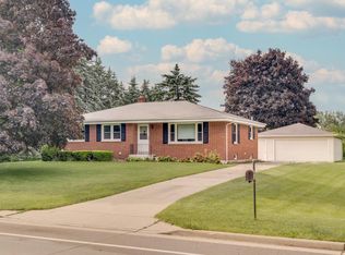 4016 104th St, Pleasant Prairie, WI 53158