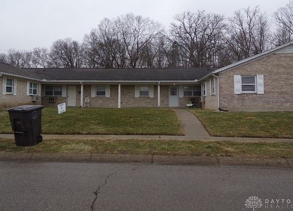 4th image of 1175 Bishop Dr