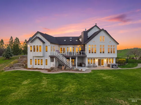 1014 Hilby Rd, Moscow, ID 83843