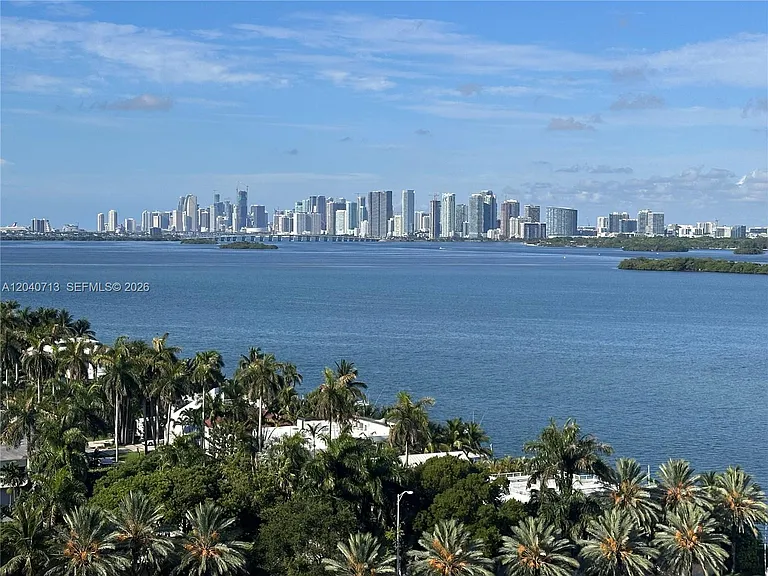 7900 Harbor Island Dr #1424 — Photo 4
