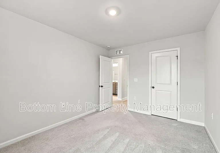2312 Kasota Ln — Photo 39