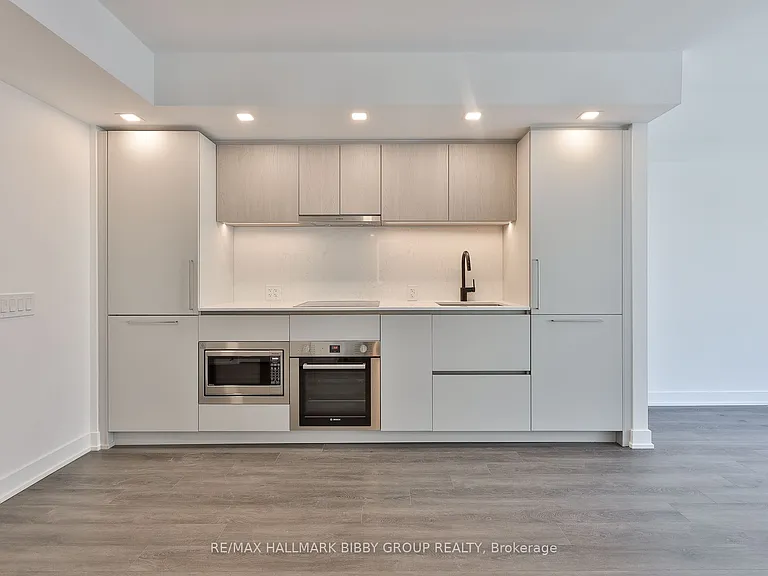 609 Sherbourne St #803 — Photo 11