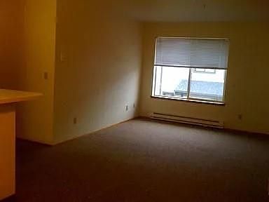 5th image of 191 NE Ernst St