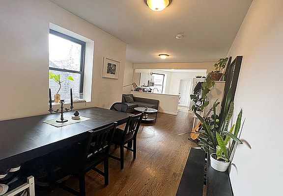 4th image of 462 Amsterdam Ave APT 5S