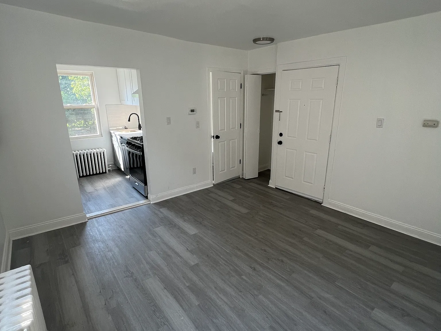 2 bed, 850 sqft, $2,595 — Photo 3
