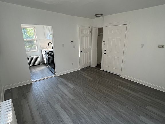 2nd image of 130 Park Ave