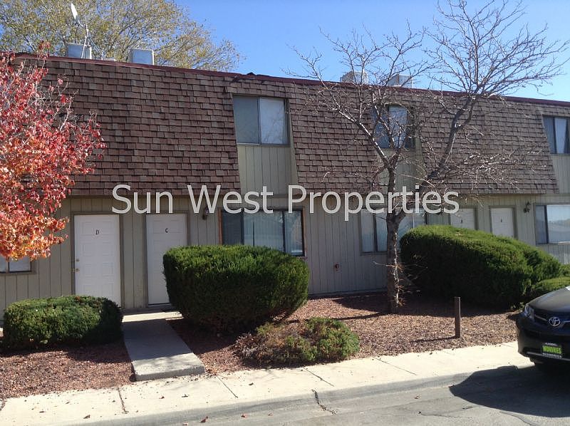 1st image of 1701 Cliffside Dr APT D