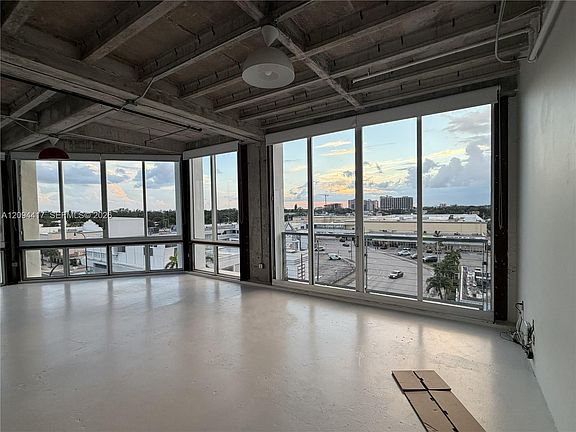 3rd image of 8101 Biscayne Blvd #509-R