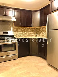 Rented by Zikos Realty Services