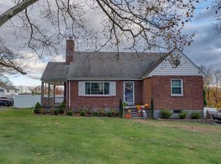 341 Long Hill Rd, Wallingford, CT 06492