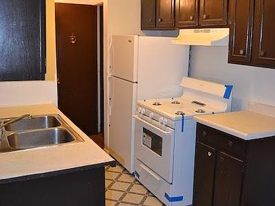 4th image of 6011 N Winthrop Ave APT 208