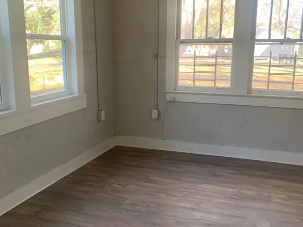 3512 Sherwood St, Baton Rouge, LA 70805