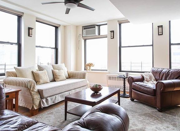 4th image of 75 Livingston St APT 13C