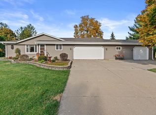 8362 Stonegate Rd, Wind Lake, WI 53185