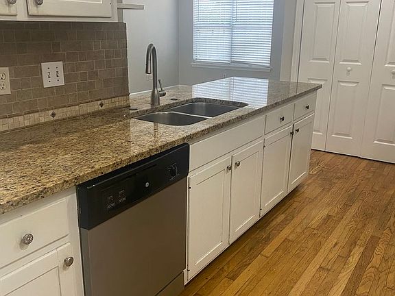 5th image of 3337 Wildwood Trl