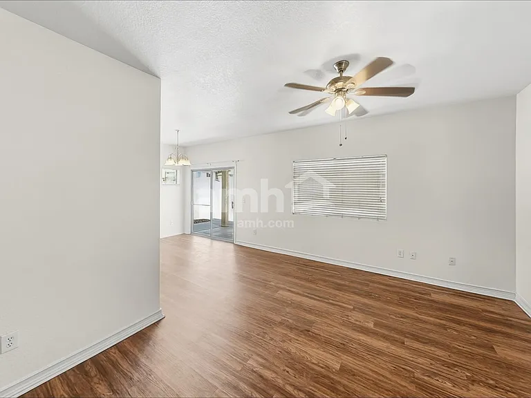 1310 S Red Rock St #A — Photo 6