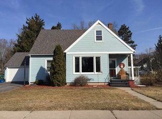 635 6th St, Reedsburg, WI 53959
