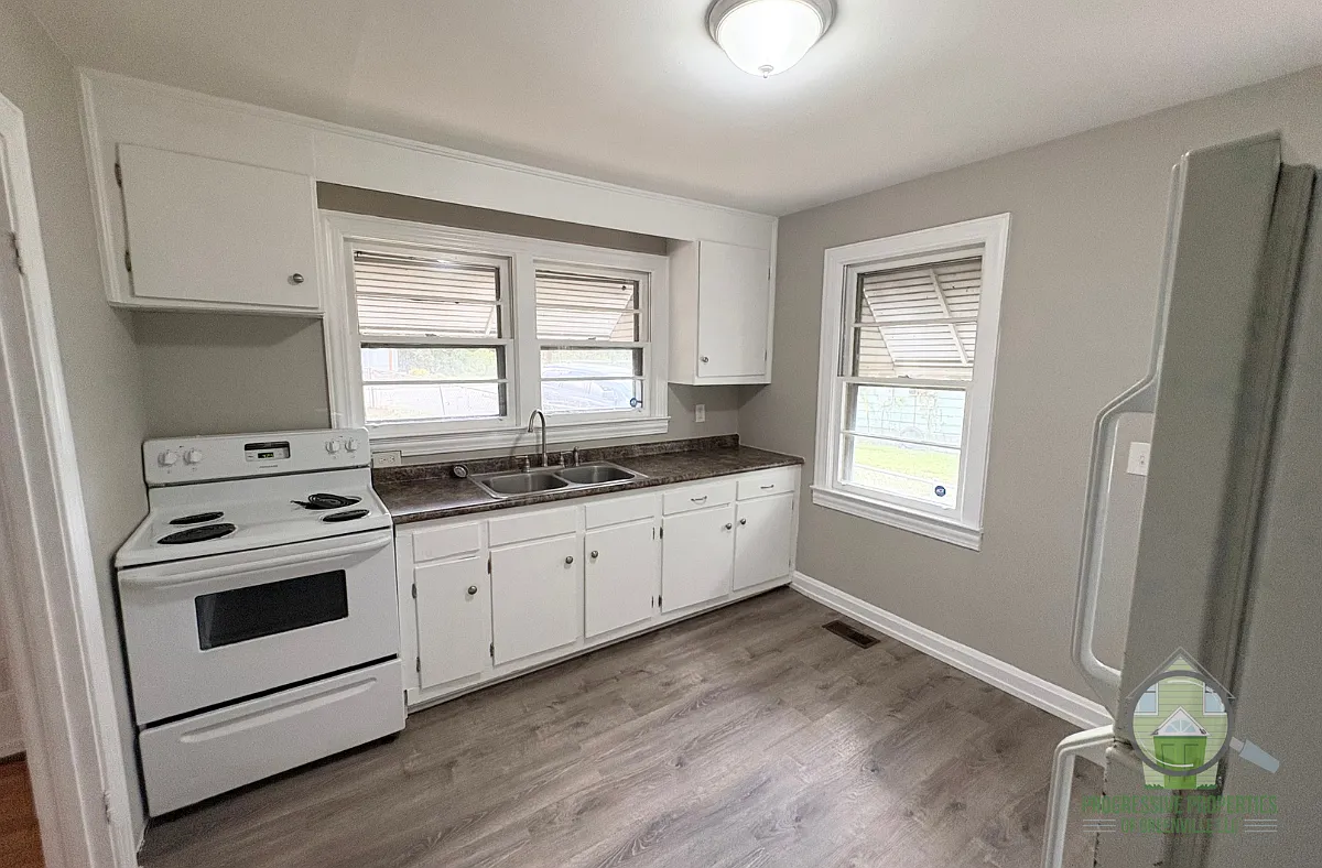 212 Glenn Road - 1 — Photo 3
