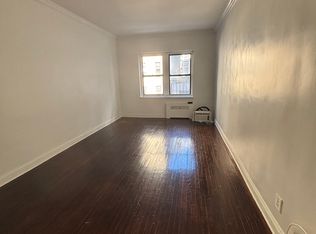 222 E 56th St APT 4L, New York, NY 10022