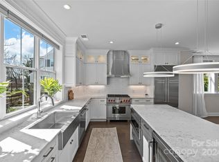 1228 Cotswold Pl, Charlotte, NC 28211