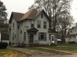 449 Addison St #3, Elgin, IL 60120