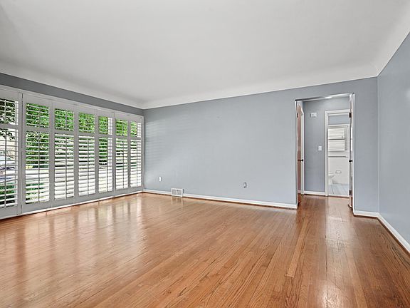 4th image of 1407 Bowers St