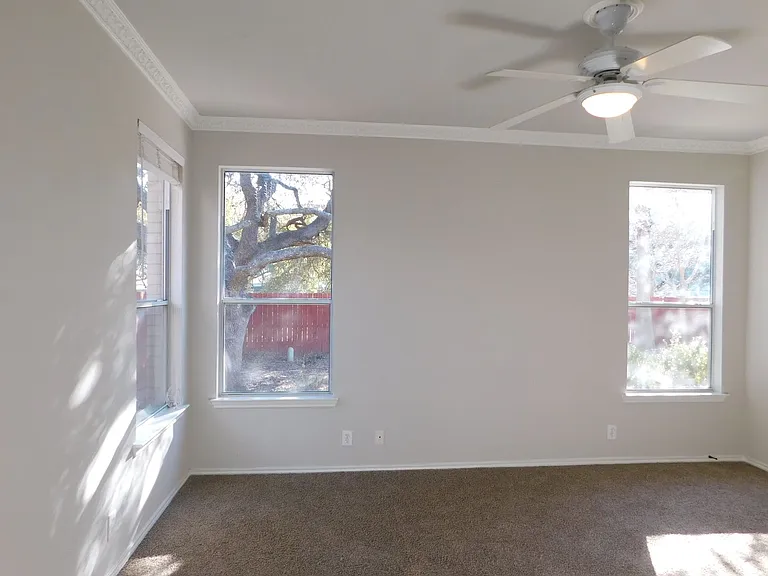 9231 Foxgrove Way — Photo 18