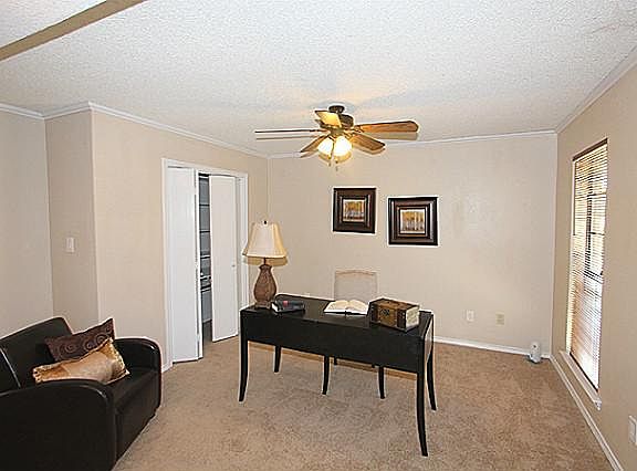 5th image of 1559 Flamingo Cir