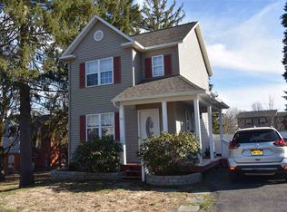 27 Burgoyne St, Schuylerville, NY 12871