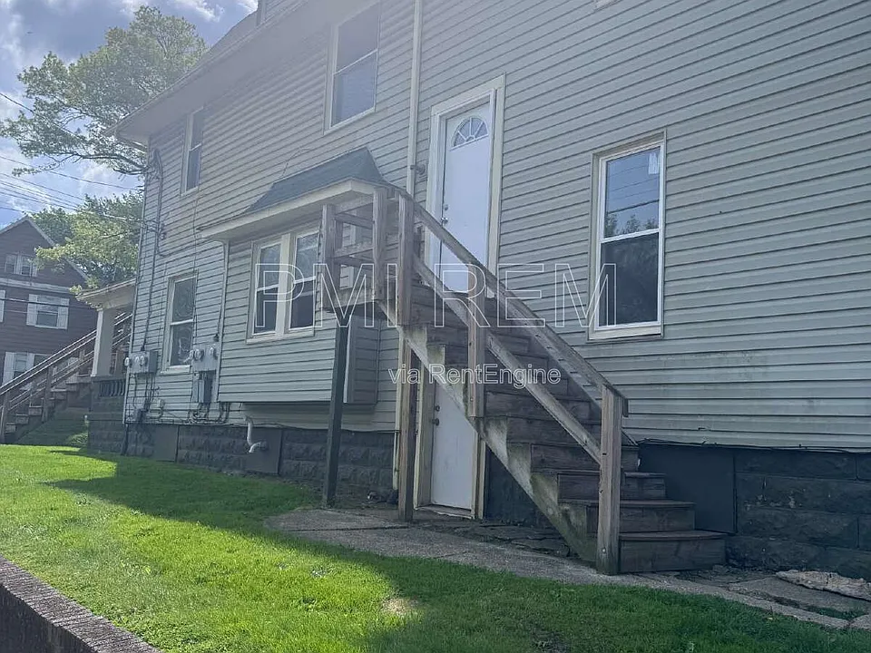 470 Sumner St #2