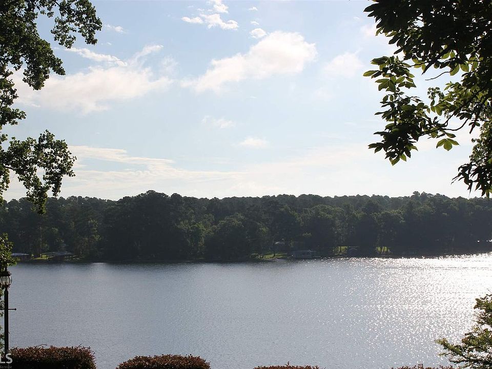 1st image of 179 Pinewood Dr