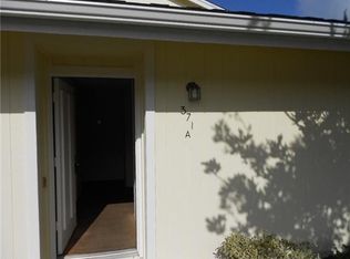 371 Cannon Green Dr APT A, Goleta, CA 93117