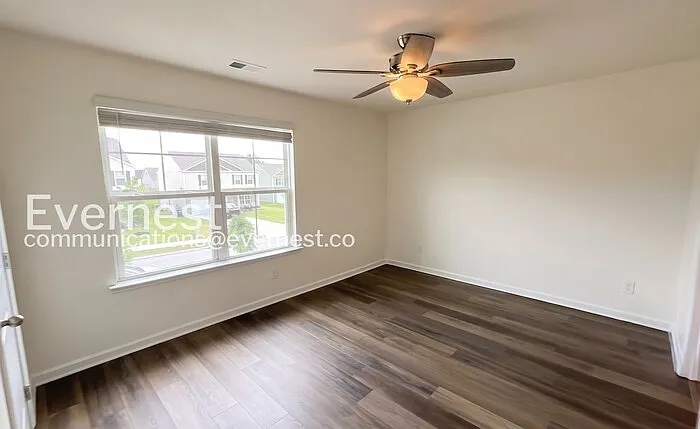 2370 Tournament Dr — Photo 17
