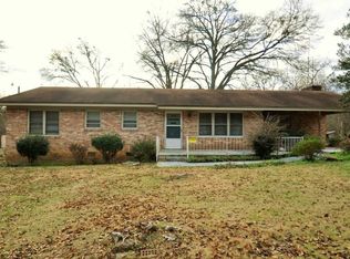 621 Hillbrook Ln, Newberry, SC 29108