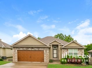 6822 N Pontiac Ave, Kansas City, MO 64151