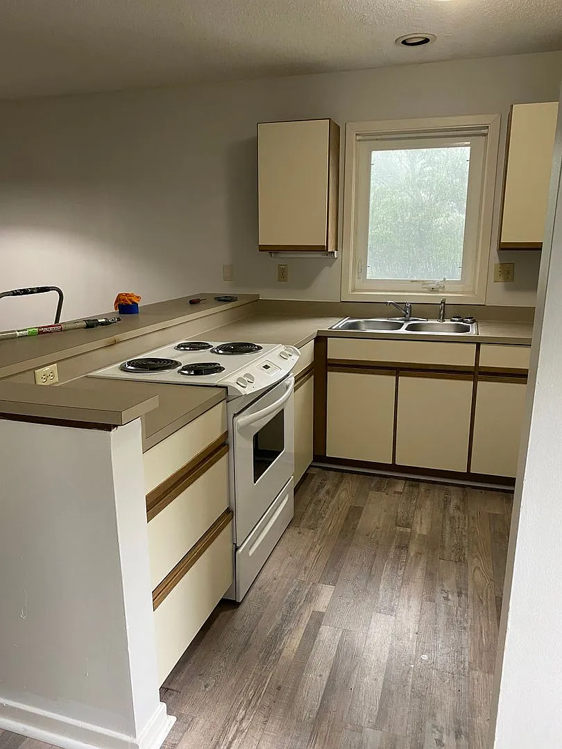1605A Harbourside Dr — Photo 3