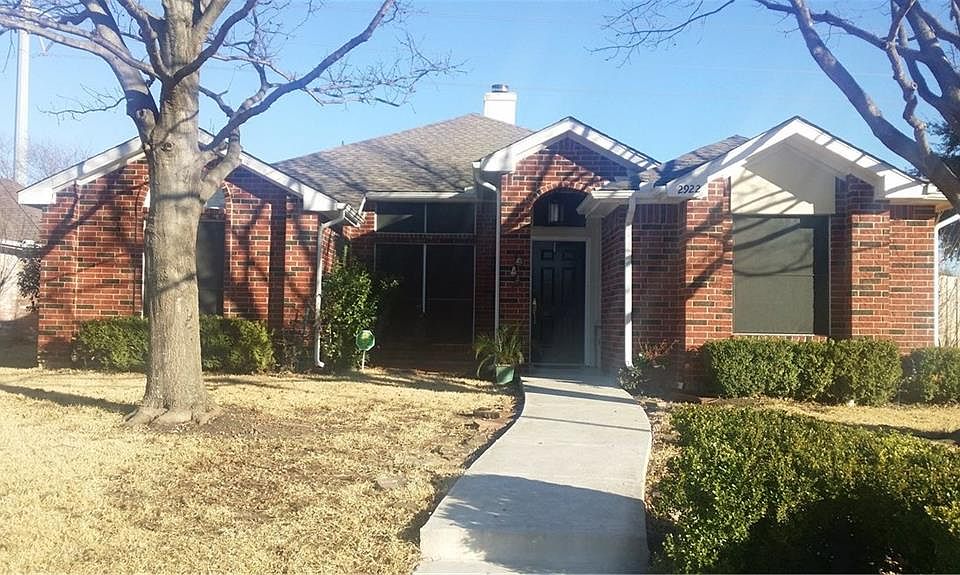 1st image of 2922 Andrea Ln