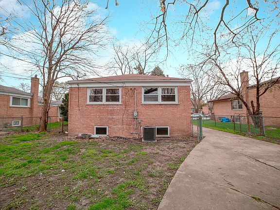 4th image of 15962 Ellis Ave