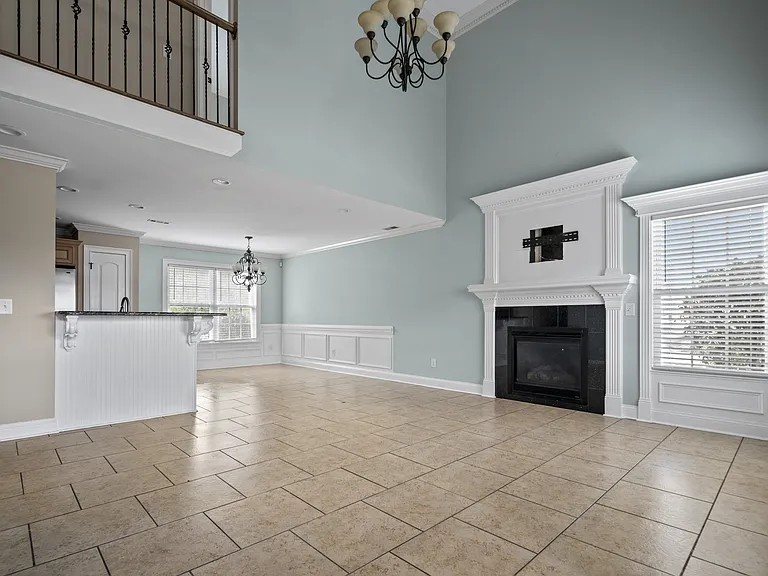1601 Pickford Ln — Photo 29